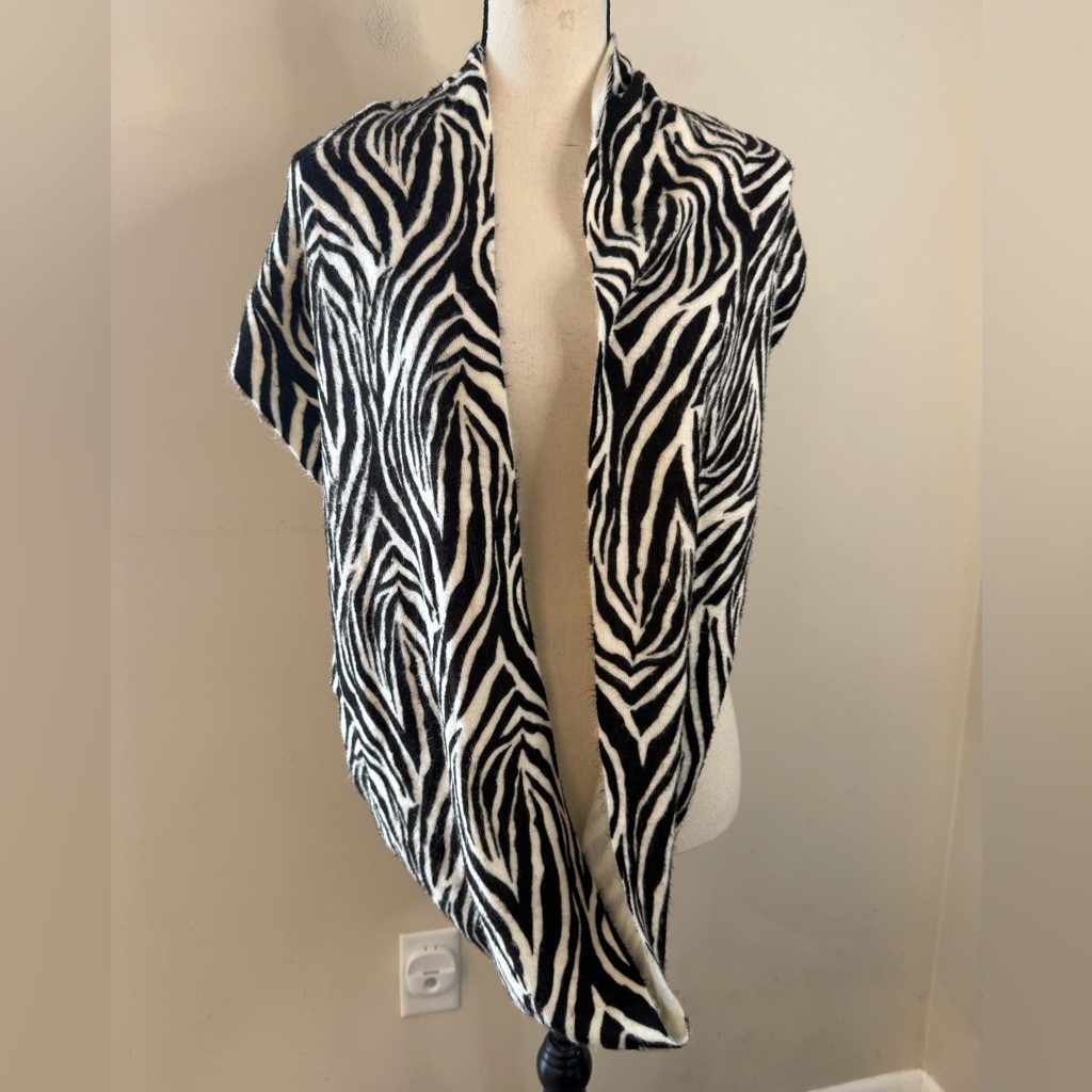 Cejon Zebra Striped Black & White Plush Infinity Scarf Os